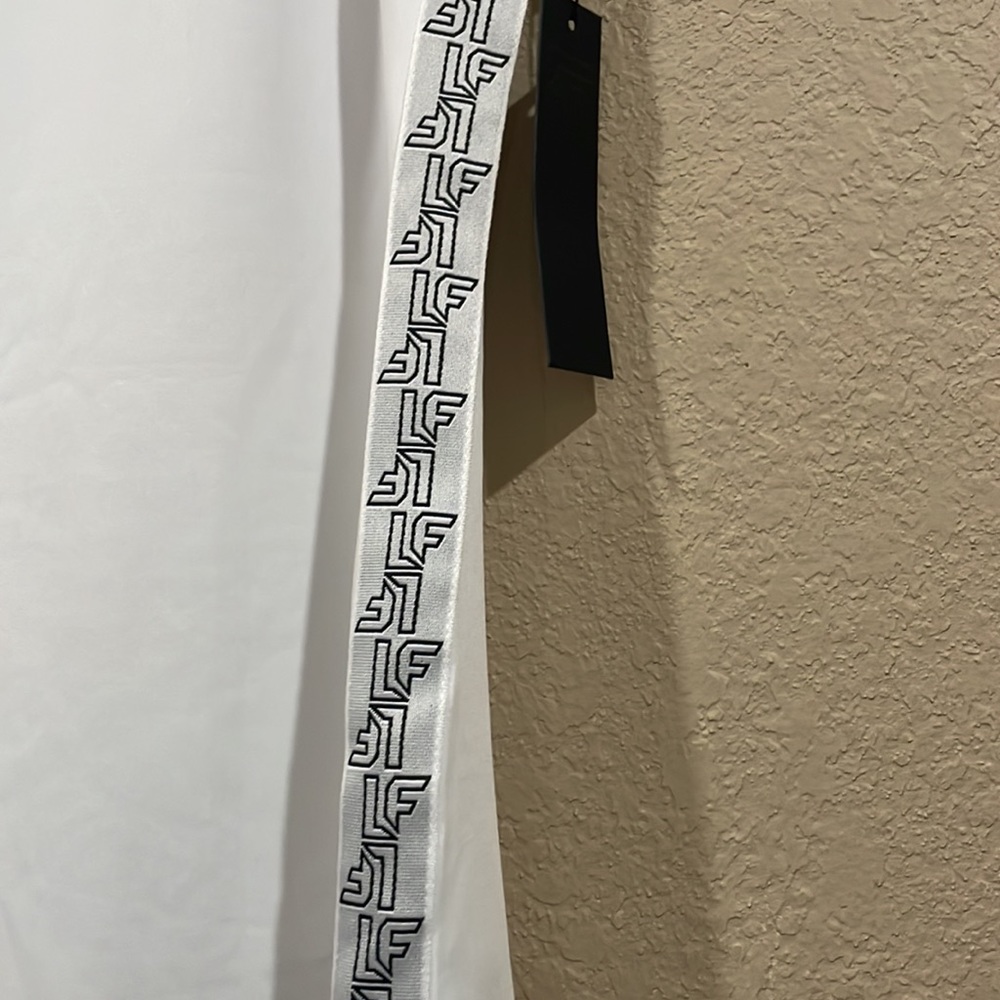 LF Dress - Picture 2 of 5